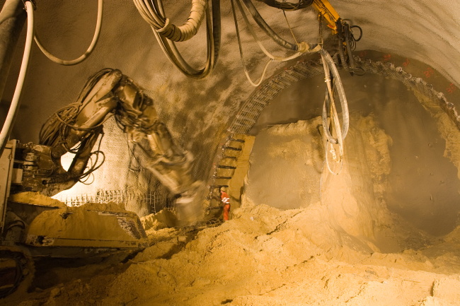 Buschtunnel Vortrieb 2006